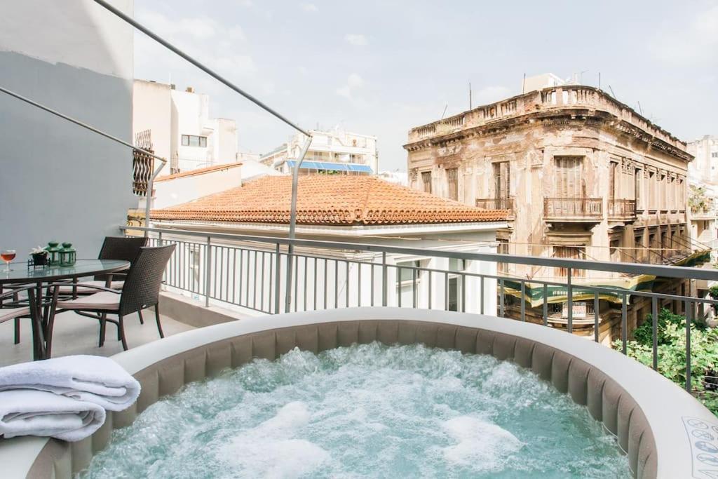 אתונה Openair Hot Tub/Big Balcony/Great Boutique Apt מראה חיצוני תמונה